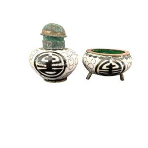 Chinese Cloisonne Enamel Open Salt Pepper Shaker White Flower Mint Green Happy